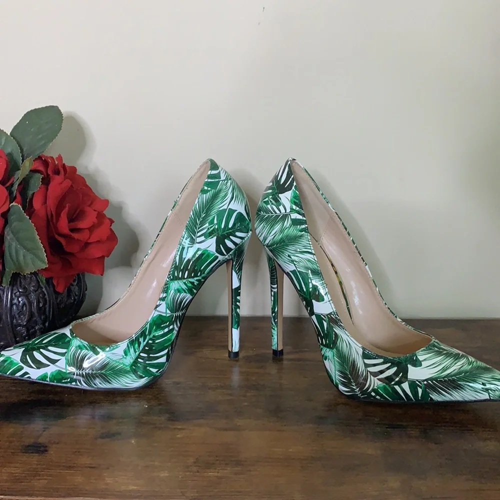 Shoe Republic Tropical Palm Leaf Printed Glossy Patent Leather Heels 👠 size 8 - Picture 5 of 6
